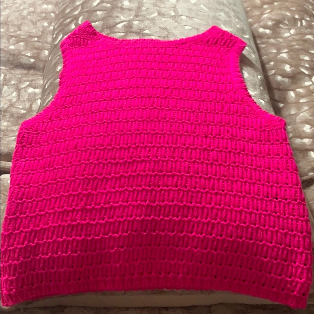 Hot pink knitted crop top